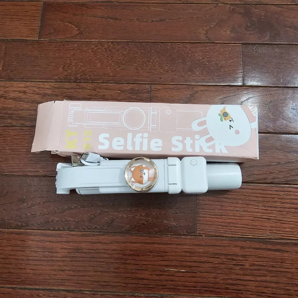 New Selfie Stick with Light